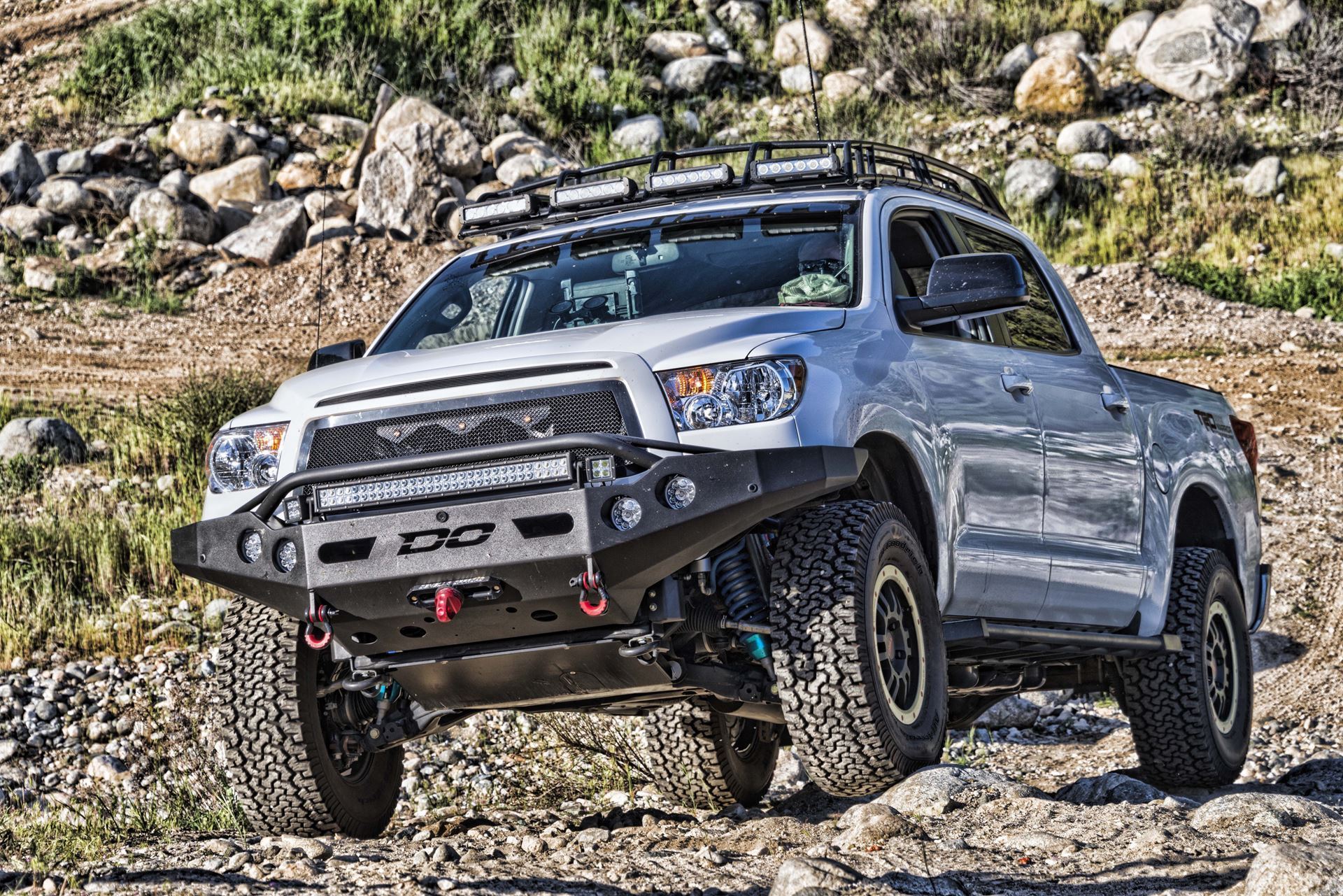 Toyota tundra off road