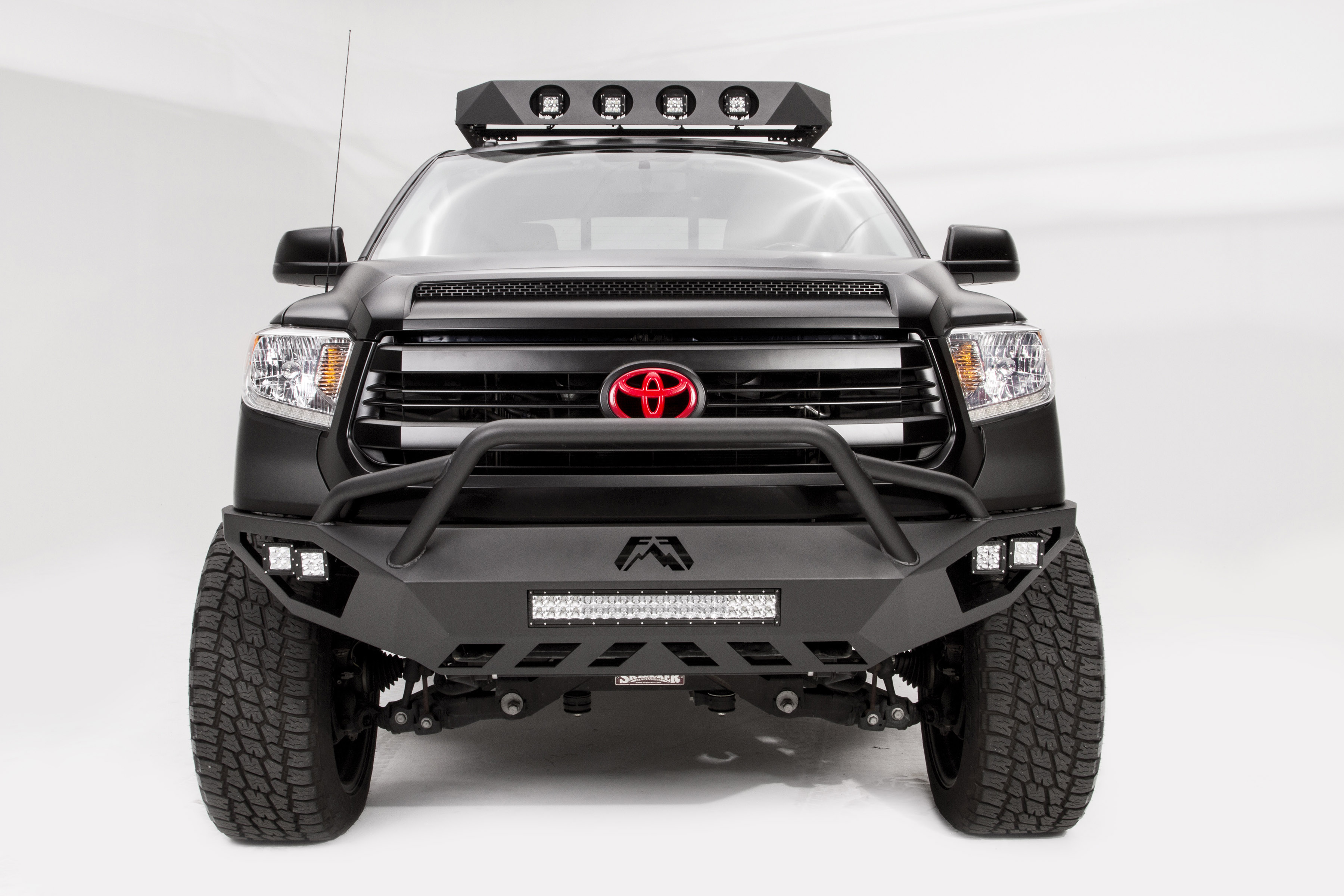 Fab Fours Vengeance Front Bumper w/Pre-Runner Guard 2014-2021 Tundra