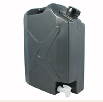 FRONT RUNNER PLASTIC WATER JERRY CAN WITH TAP-No Longer Available